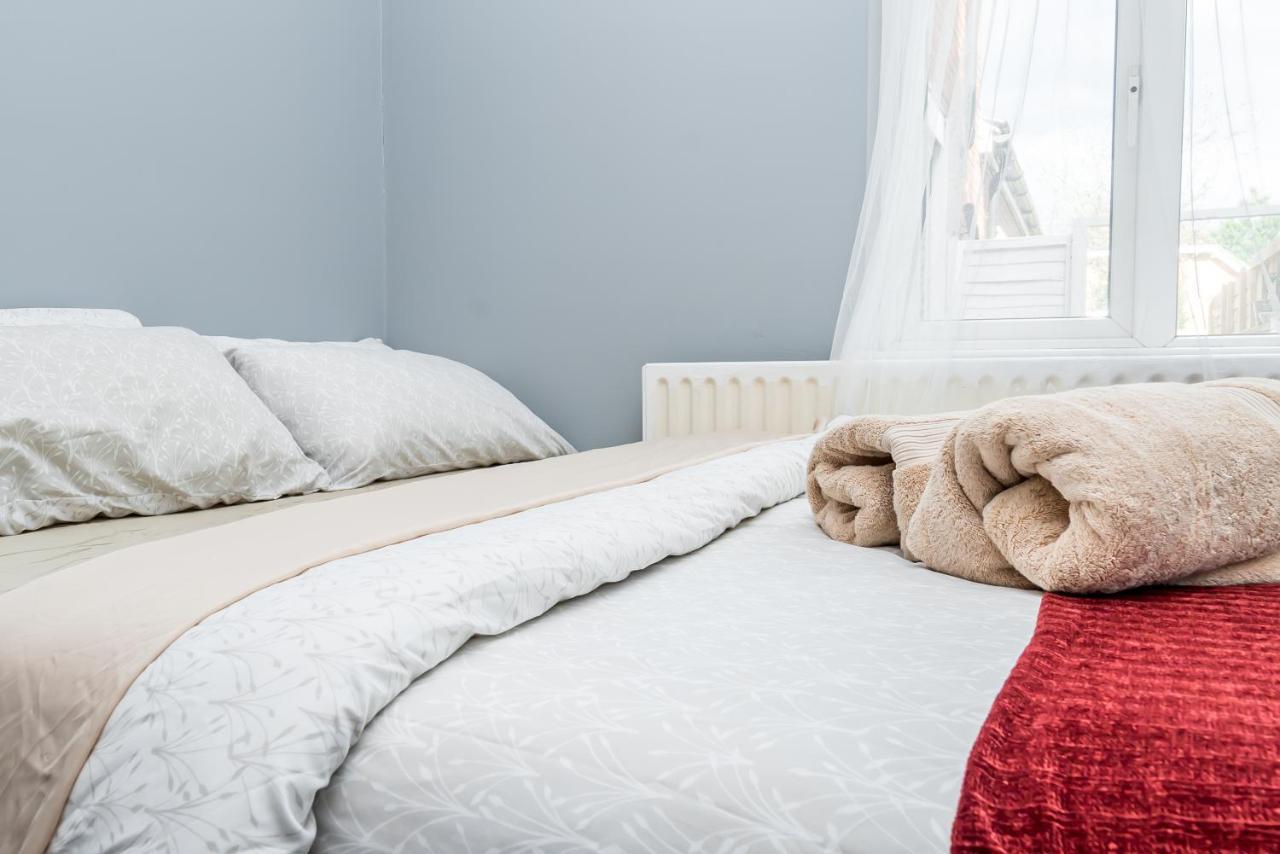 Shirley House 2, Self Catering Guest House, Self Check In, Smart Locks, 10 Min Walk To Southampton General, Aspire And Princess Anne Hospitals, Access To Fully Equipped Kitchen, Excellent Transport Links, Ideal For Longer Stays And Hospital Shifts Εξωτερικό φωτογραφία