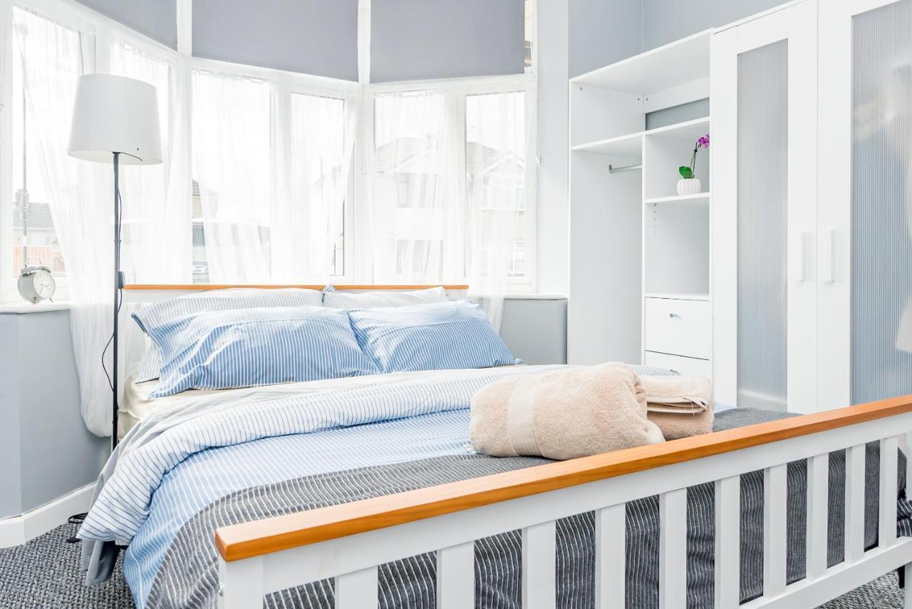 Shirley House 2, Self Catering Guest House, Self Check In, Smart Locks, 10 Min Walk To Southampton General, Aspire And Princess Anne Hospitals, Access To Fully Equipped Kitchen, Excellent Transport Links, Ideal For Longer Stays And Hospital Shifts Εξωτερικό φωτογραφία