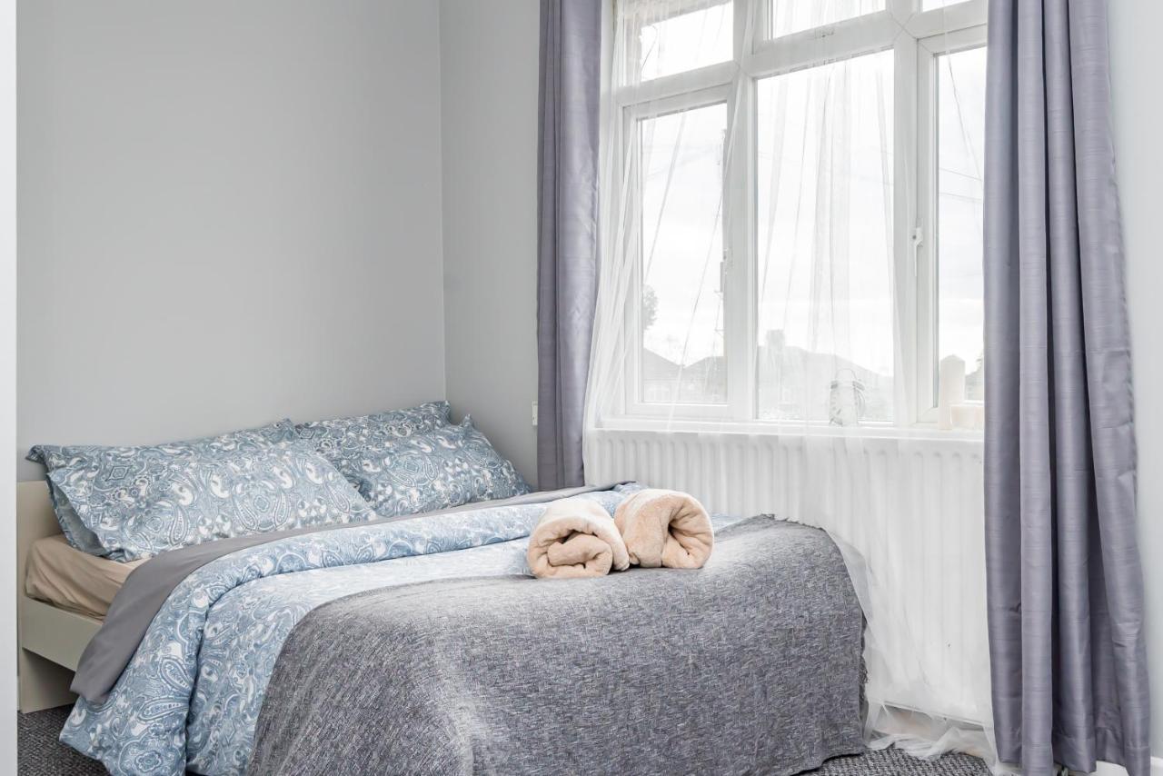 Shirley House 2, Self Catering Guest House, Self Check In, Smart Locks, 10 Min Walk To Southampton General, Aspire And Princess Anne Hospitals, Access To Fully Equipped Kitchen, Excellent Transport Links, Ideal For Longer Stays And Hospital Shifts Εξωτερικό φωτογραφία
