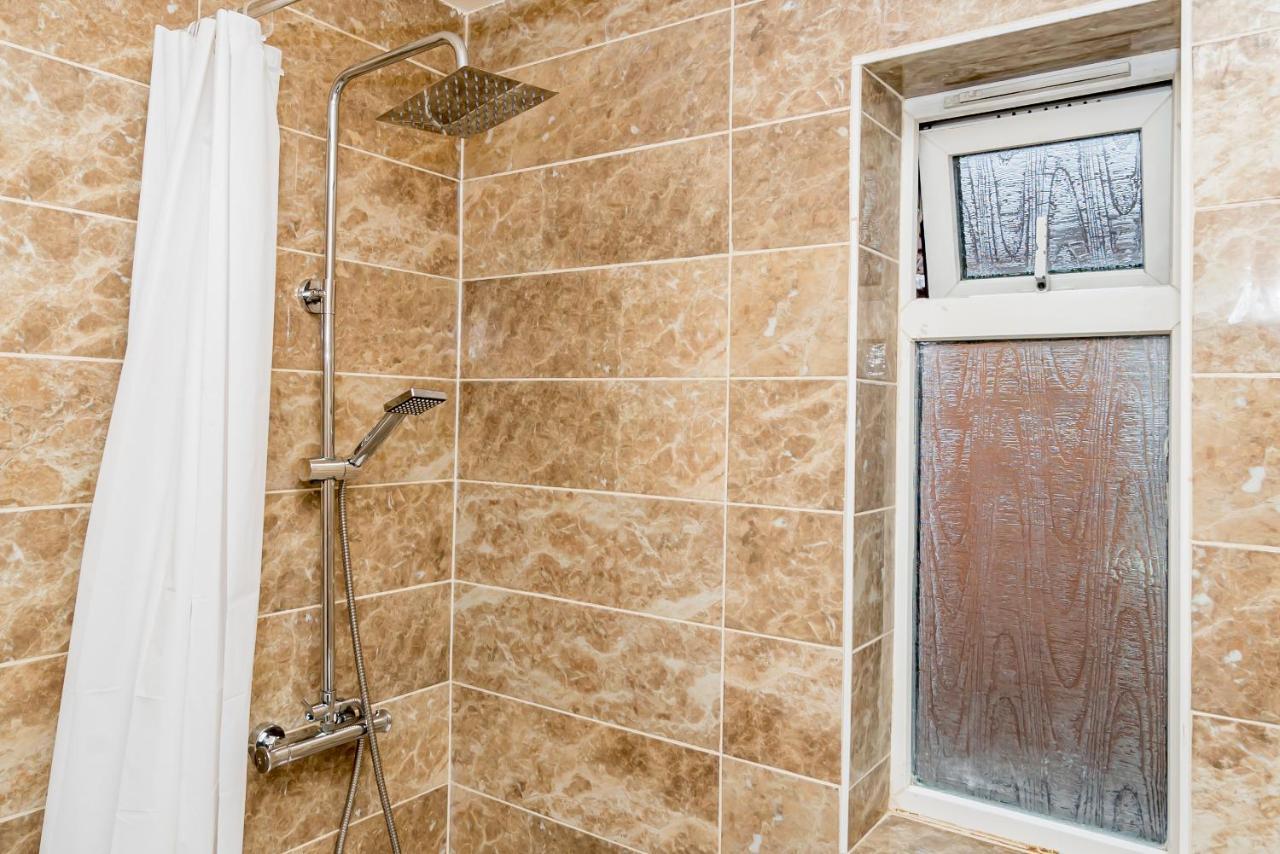 Shirley House 2, Self Catering Guest House, Self Check In, Smart Locks, 10 Min Walk To Southampton General, Aspire And Princess Anne Hospitals, Access To Fully Equipped Kitchen, Excellent Transport Links, Ideal For Longer Stays And Hospital Shifts Εξωτερικό φωτογραφία